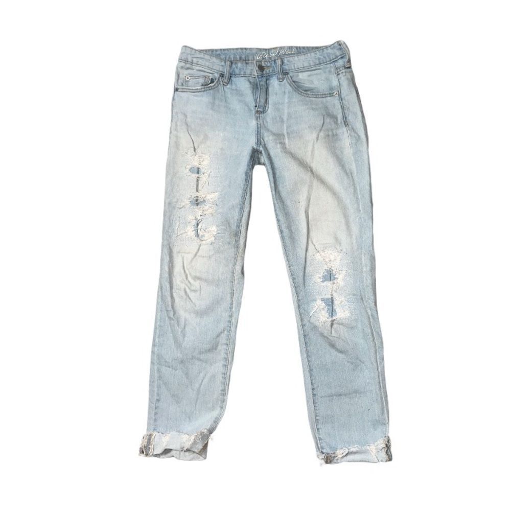 Universal Thread Lightwash Jeans